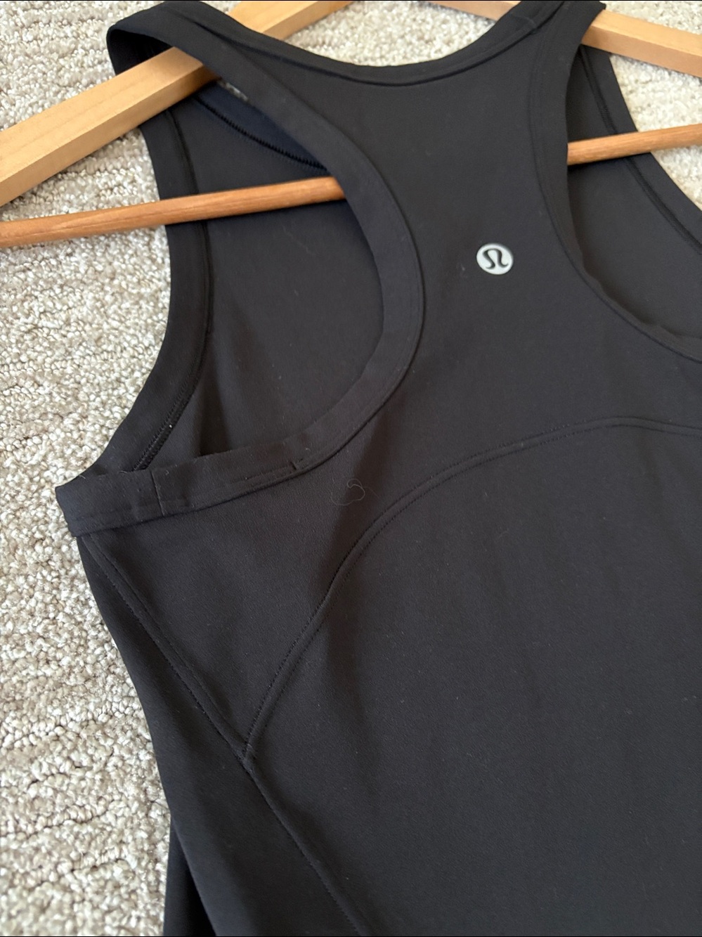 Lululemon Align High Neck Tank in black VGUC🙌 - Picture 6 of 8